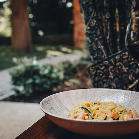 Inn The - The Collection Group 3*