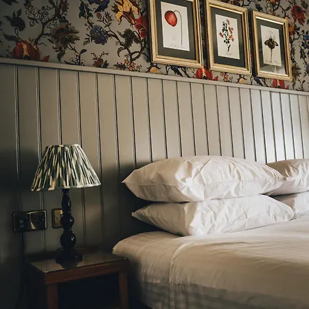 Inn The - The Collection Group 3*